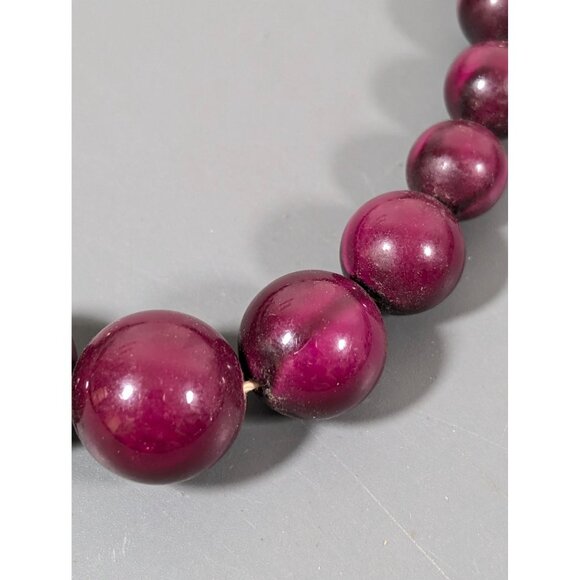 Vintage Wine Purple Graduated Lucite Bead Choker Necklace 17" - Picture 3 of 8